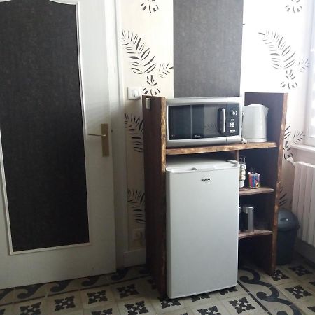 Chambre Meublee A Louer Пузож Екстериор снимка